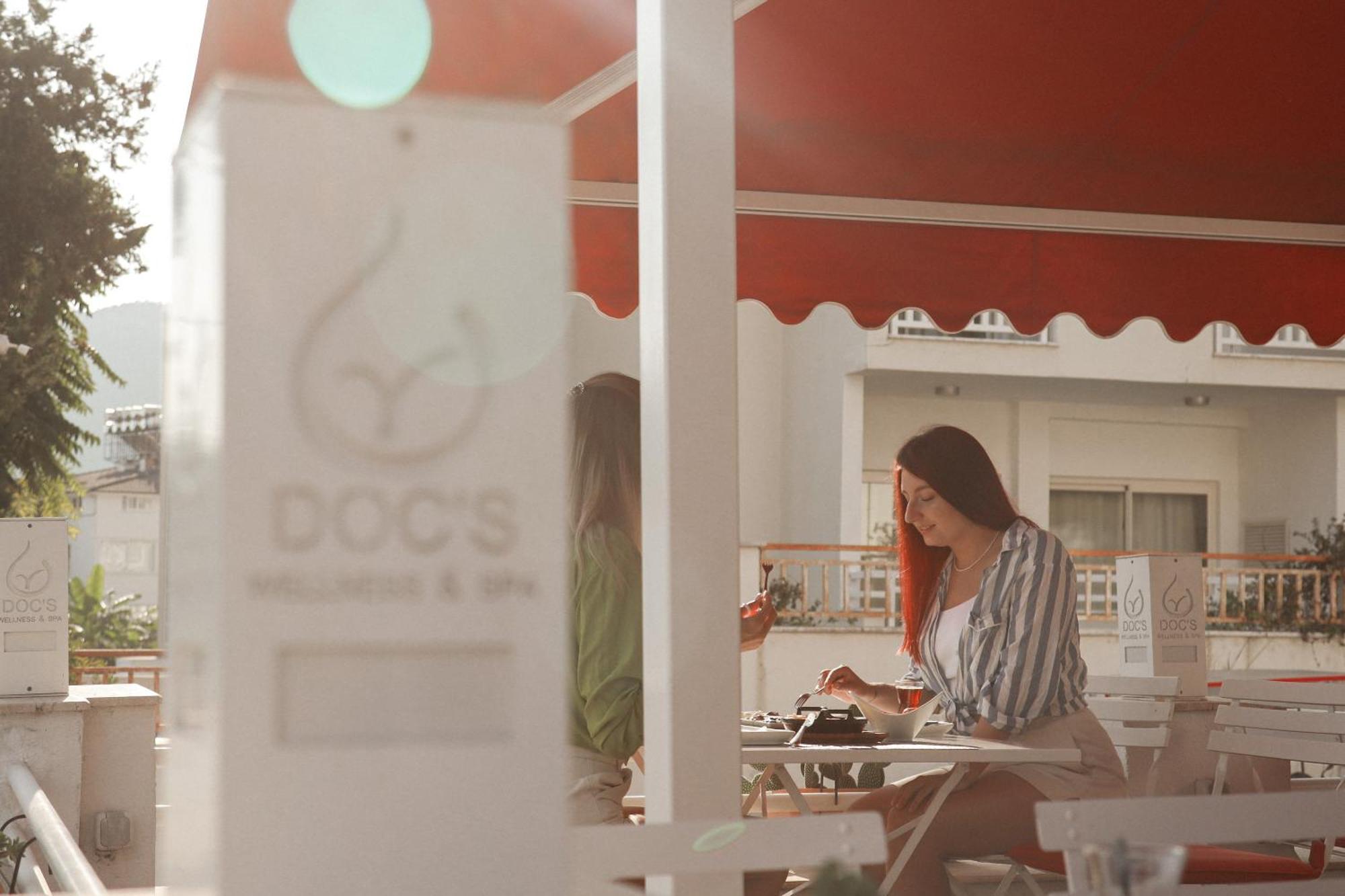Doc'S Hotel Kemer Esterno foto
